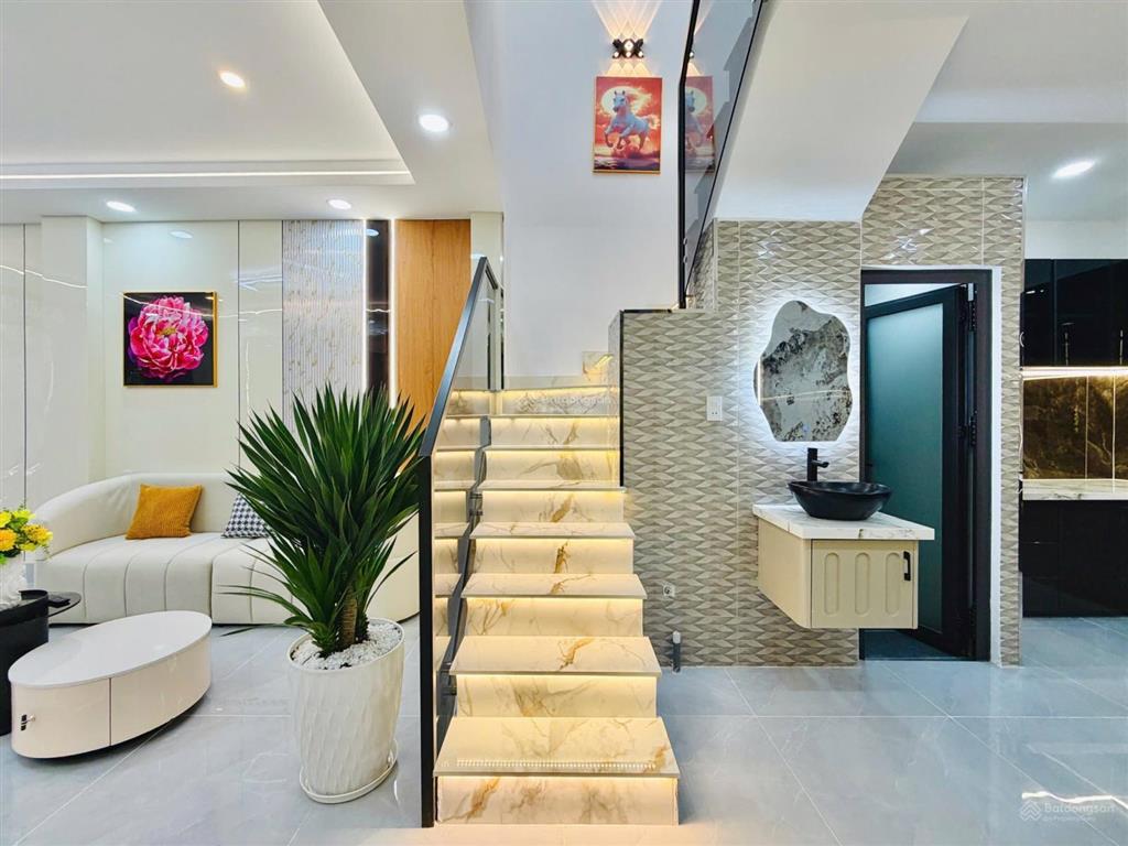 Nhà mới đường hoàng bật đạt, p. tân sơn, 4x11m, 2 tầng nhỉnh 4 tỷ