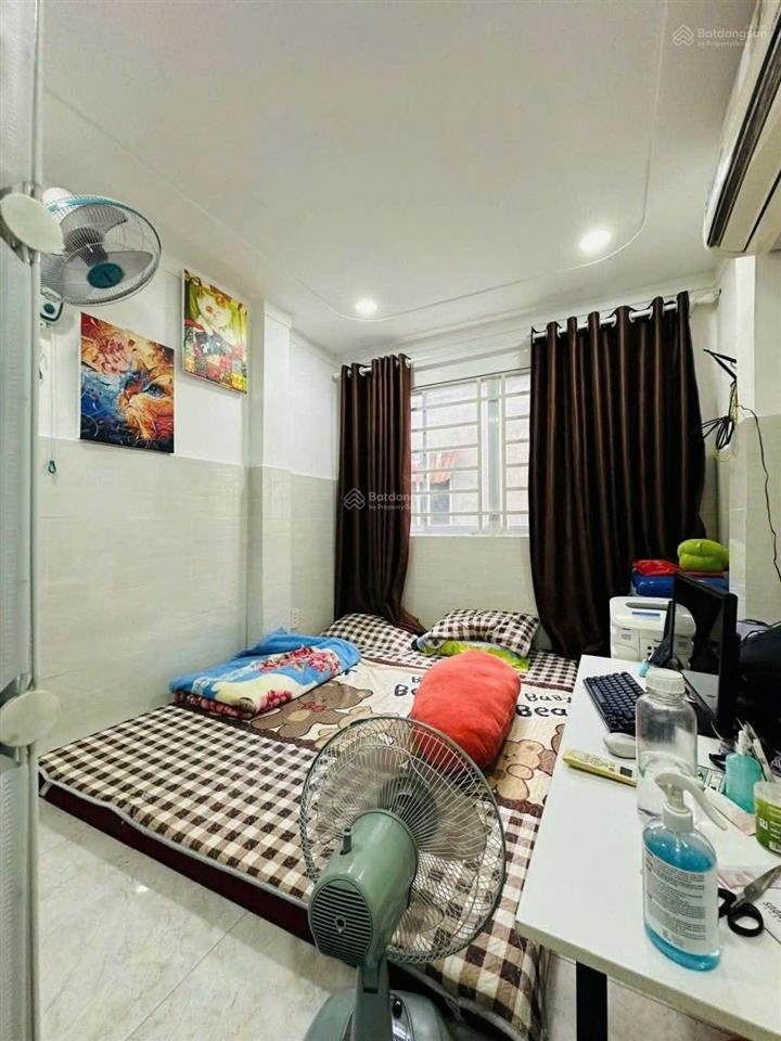 Bán nhà trần văn quang p10 tân bình, 3 tầng, 2pn 2wc, hẻm thông, giá 2.68 tỷ