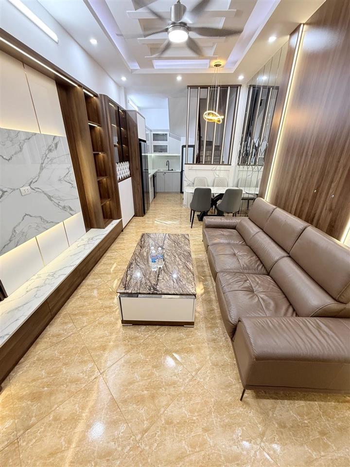 Bán nhà riêng tại hồ tùng mậu, 31m2, 5 tầng, nội thất đầy đủ, vài bước ra phố, giá chỉ nhỉnh 7tỷ