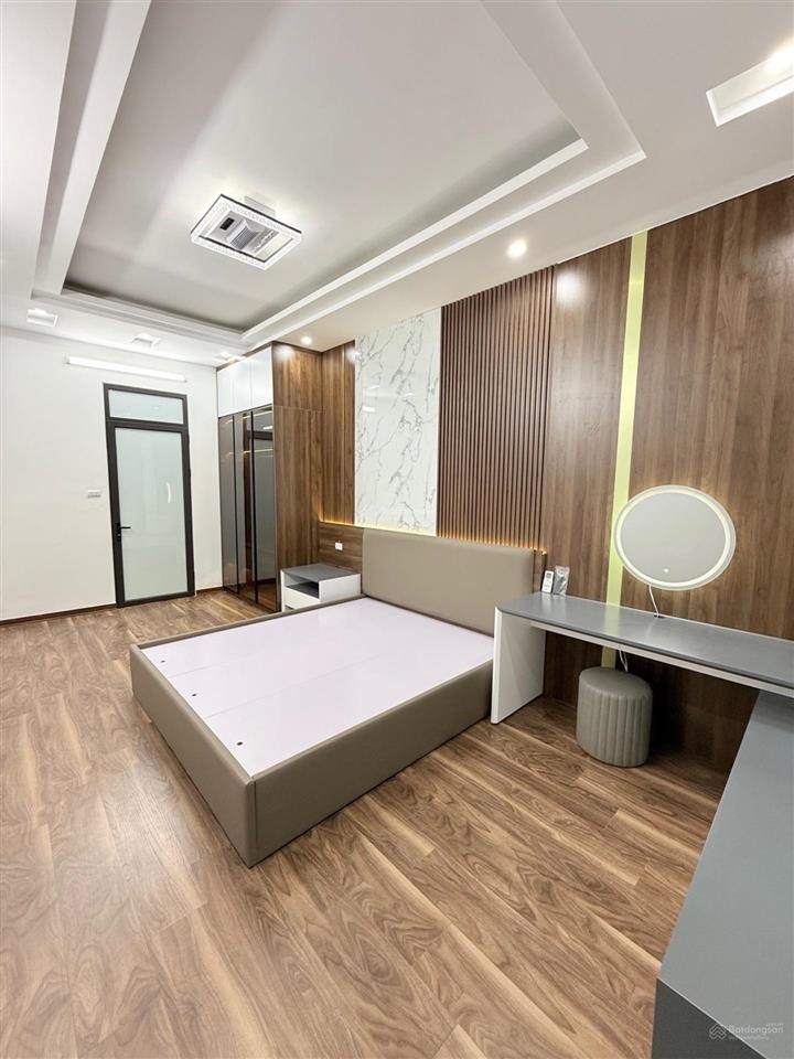 Bán nhà riêng tại hồ tùng mậu, 31m2, 5 tầng, nội thất đầy đủ, vài bước ra phố, giá chỉ nhỉnh 7tỷ