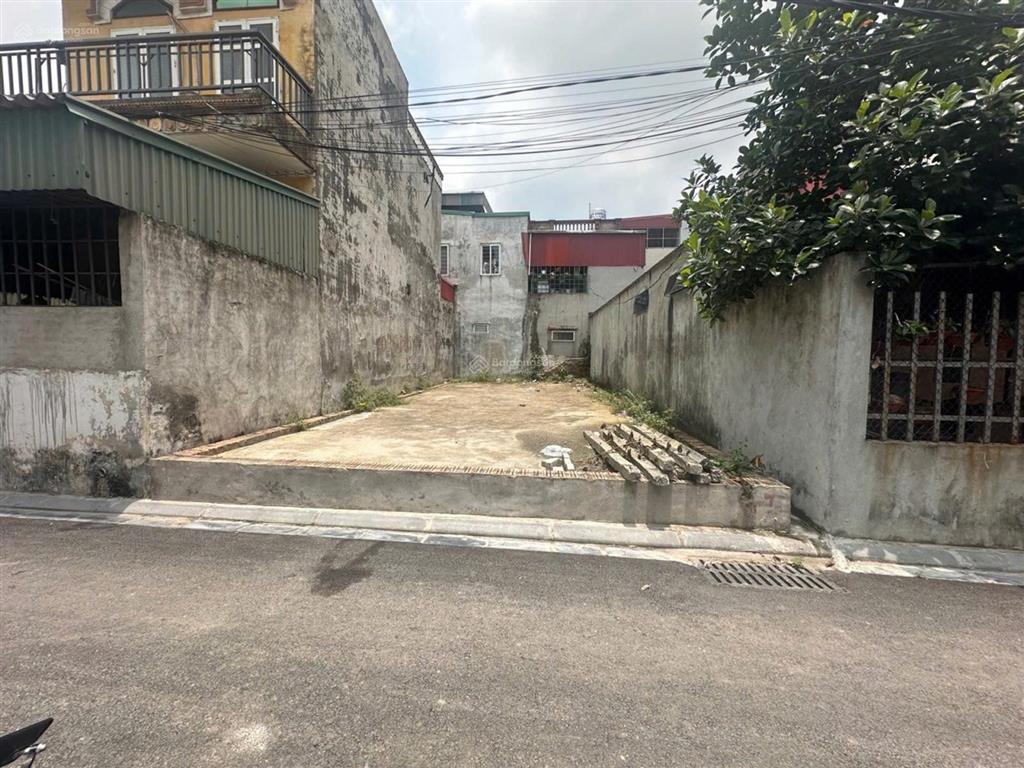 Siêu phẩm, đất sóc sơn 100m  mt 6m, sổ đỏ full thổ cư, ô tô tránh, giá chỉ 8** tr