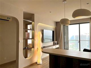 Cho thuê căn hộ cao cấp view trọn landmark 81  nội thất designer sang trọng