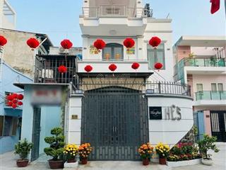 Nhà đẹp nguyên hồng, bình thạnh, 6m ngang, dài 16, đối diện công viên hẻm 40m ra mặt tiền