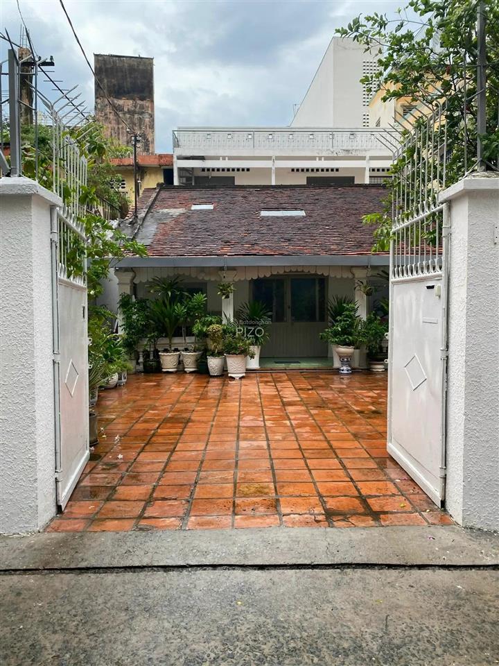 Bán đất trung tâm q1 đường bùi thị xuân, 260m2, ngang 10m, gần tôn thất tùng, giá 56 tỷ