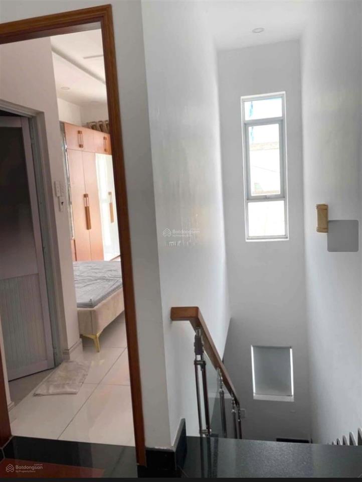 Bán nhàdt70m23tầng3pôtô đậu cửahòn sệnvĩnh hoànha trangchỉ 4ty5