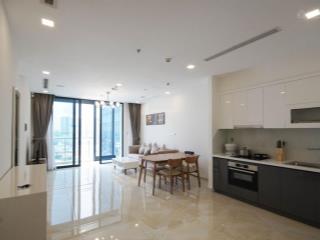 Chủ gửi bán 2pn bason view landmark  tầng đẹp sẵn sổ hồng công chứng  sẵn hđ thuê khách nhật