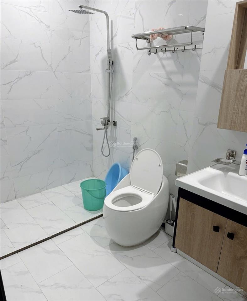 Bán nhà kim ngưu phân lô 41.5m 5t  mt 3.8m 12 tỏi ô tô đỗ cửa  vào nhà  ở luôn