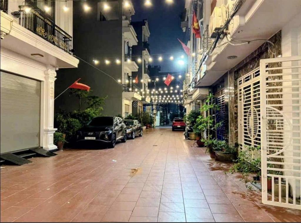 Bán nhà lạc trung 38m 5 tầng thang máy 9.3tỷ  nhà đẹp  ở ngay
