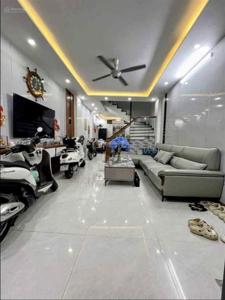 Bán nhà lạc trung 38m 5 tầng thang máy 9.3tỷ  nhà đẹp  ở ngay