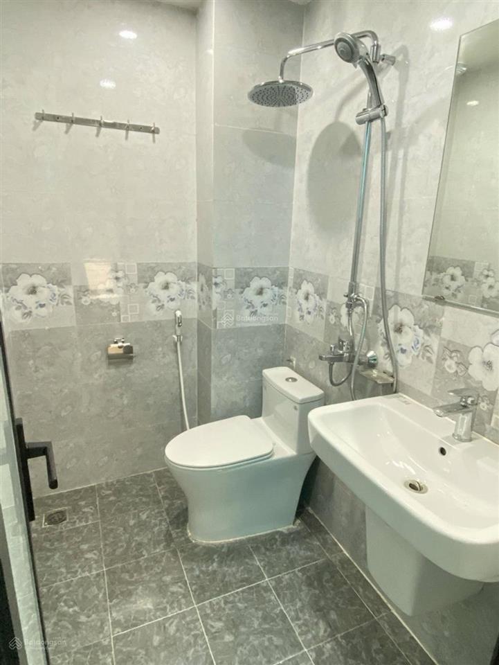 Bán nhà tựu liệt 45m 4 tầng mặt tiền 6m lô góc ô tô tránh kinh doanh 8 tỷ  nhà đẹp ở luôn