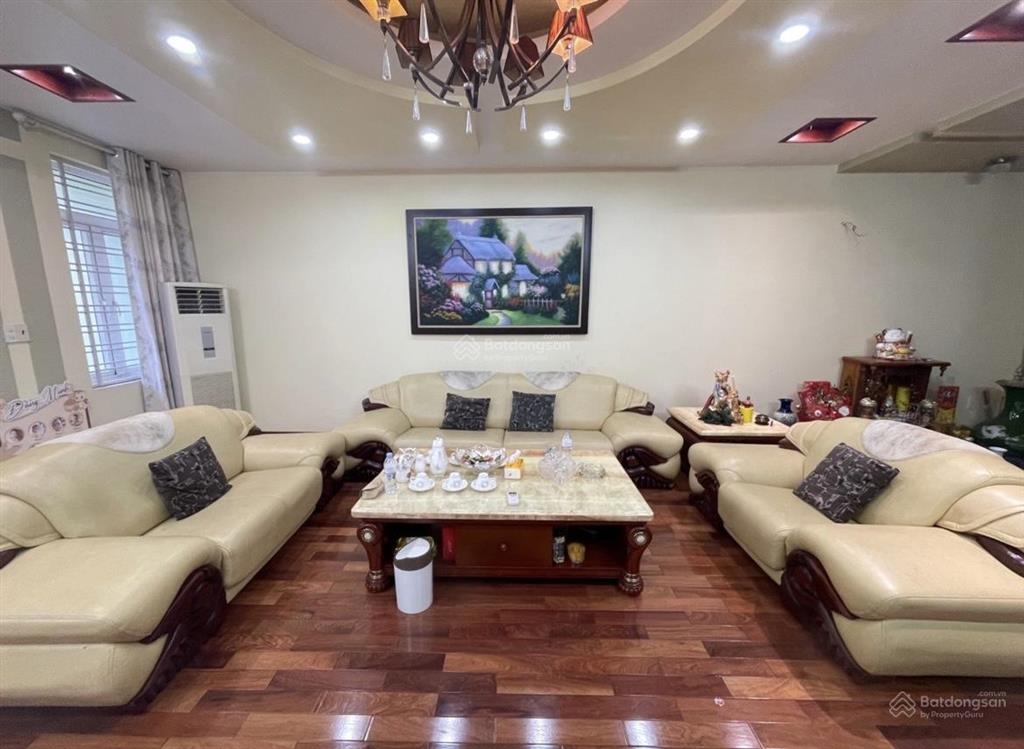 Bán nhà giáp bát 45m  4 tầng  mt 6m  lô góc  ô tô tránh  kd  8 tỷ  nhà đẹp ở luôn