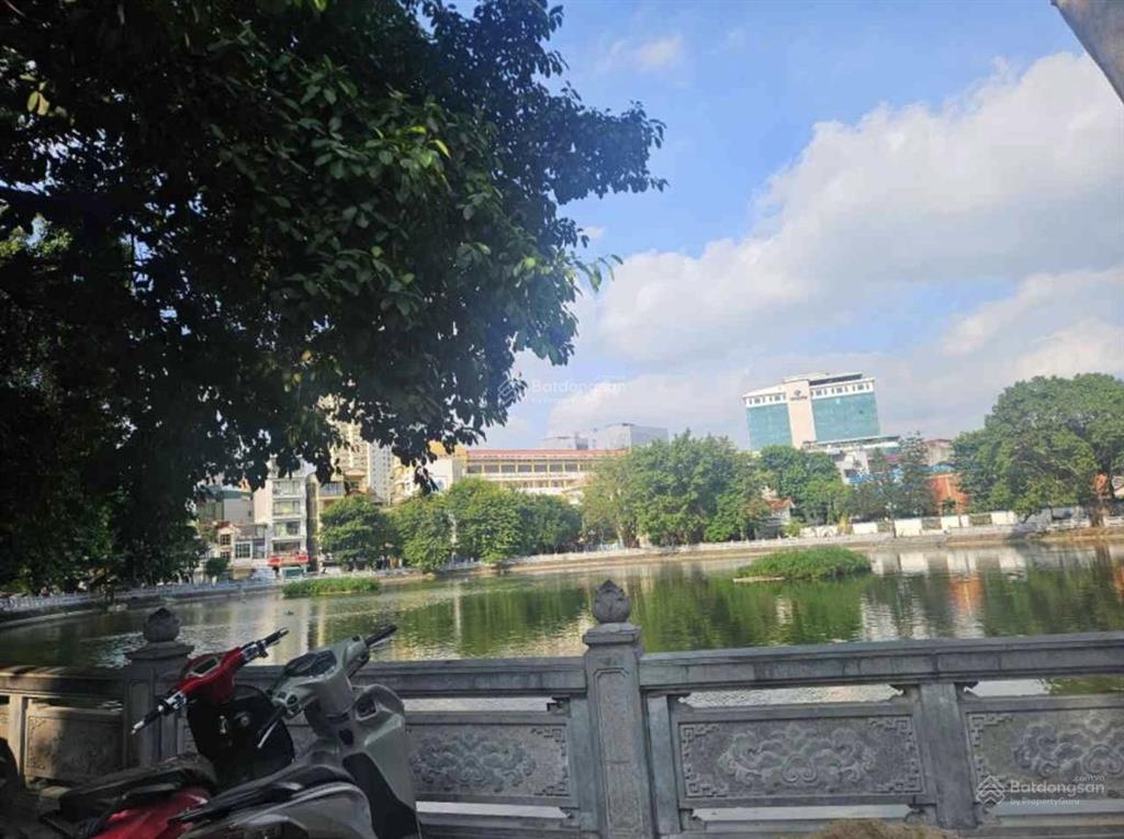 Bán nhà lò đúc 30m  4 tầng  mt 4m  ô tô 5m  sát hồ  2.9 tỷ  nhà đẹp ở luôn