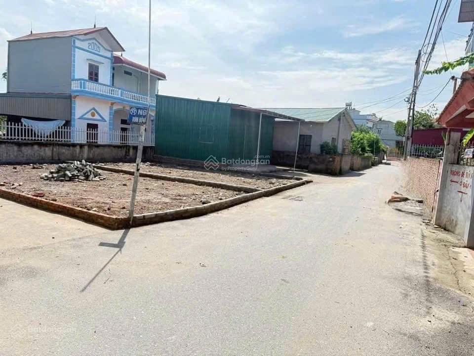 Nóng bỏng tay, lô góc, trục chính kinh doanh, ô tô chạy vòng quanh, giá chỉ hơn 4 tỷ chút. kim