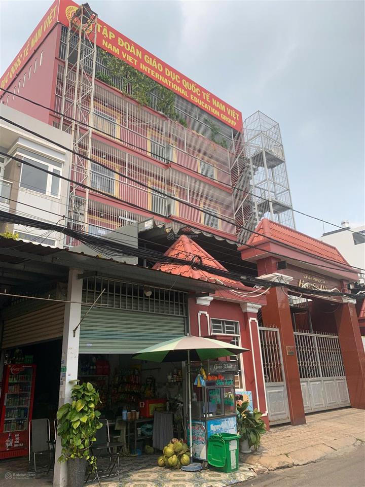 Bán nhà cấp 4, gác lửng mặt tiền đường tân thới nhất rộng 10m, oto vi vu  86m2, ngang 5m.