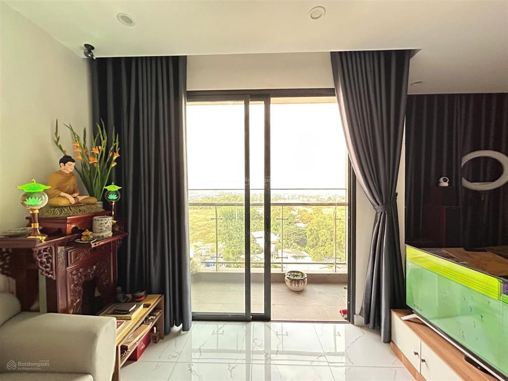 Chính chủ bán căn góc the beverly solari, 2pn + 69m2, tòa bs9, full nội thất | giá 3,9 tỷ