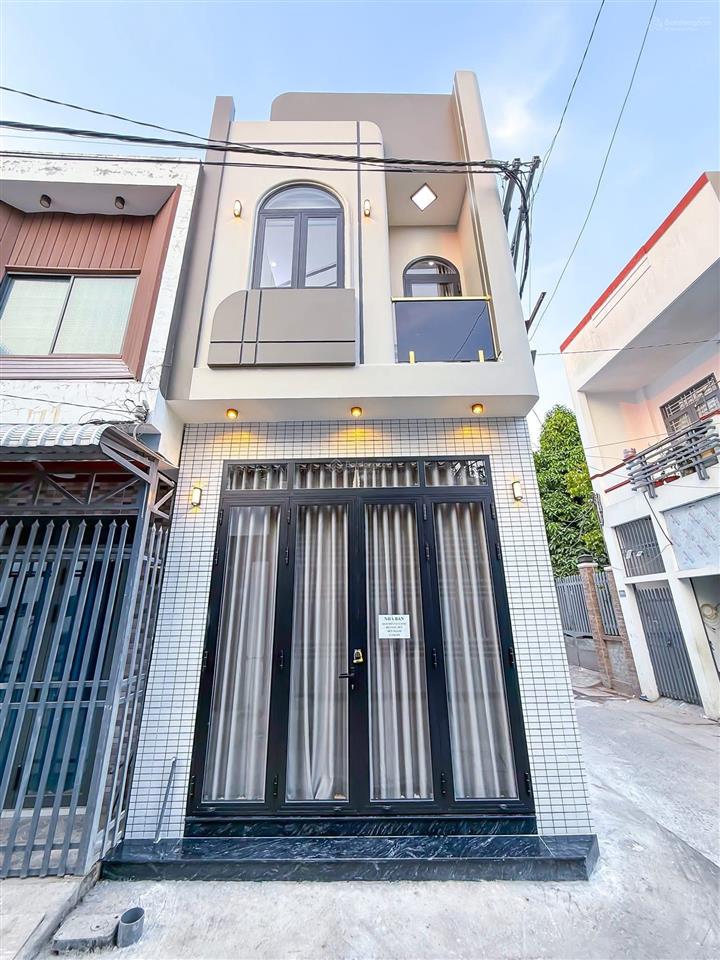 Chú tám cần bán gấp nhà sát bên chợ phú lợi 2, 5x20m, đang cho thuê 20tr/tháng, 1tỷ050