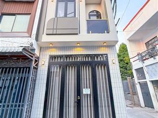 Chú tám cần bán gấp nhà sát bên chợ phú lợi 2, 5x20m, đang cho thuê 20tr/tháng, 1tỷ050