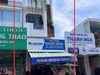 Kẹt tiền bán gấp nhà bông sao 4x17 đang cho thuê 18tr/tháng