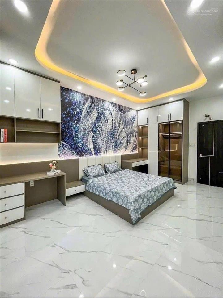Chính chủ bán gấp nhà đang ở 5x20m có 1 lầu. giá 900 triệu . đường trần đại nghĩa, vòng xoay an lạc