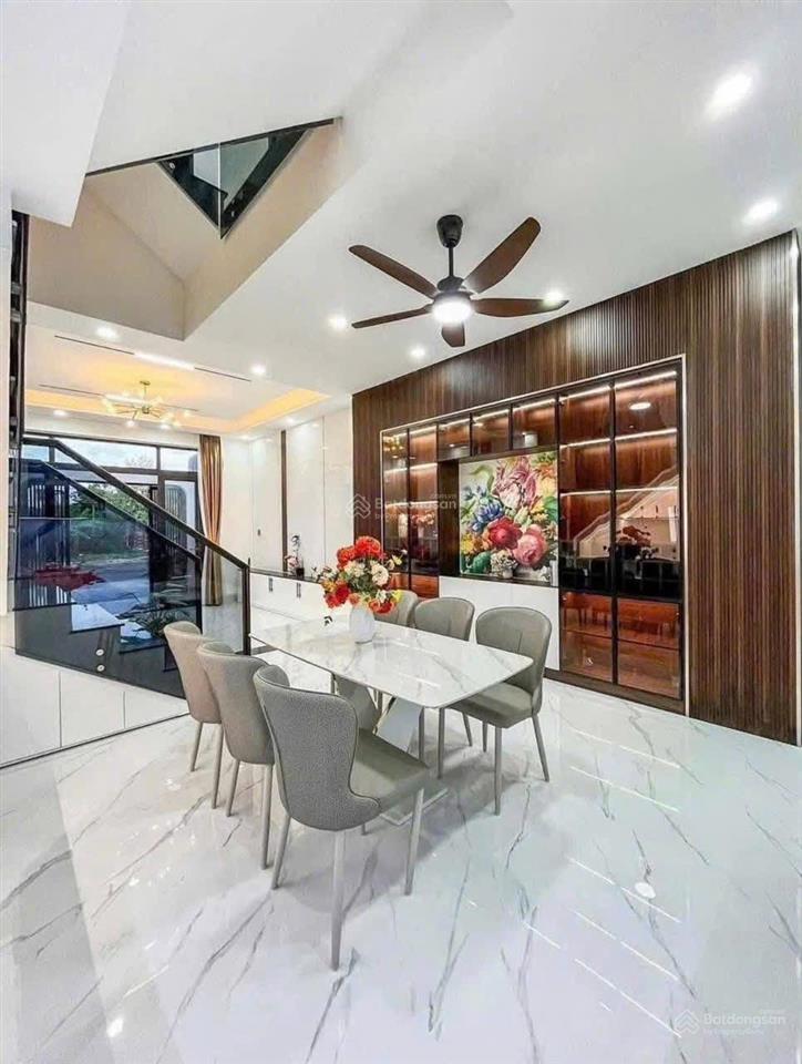 Chính chủ bán gấp nhà đang ở 5x20m có 1 lầu. giá 900 triệu . đường trần đại nghĩa, vòng xoay an lạc