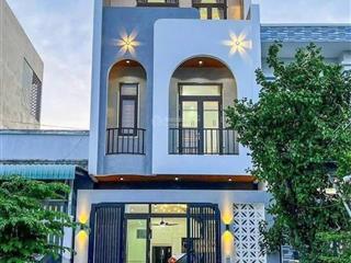 Chính chủ bán gấp nhà đang ở 5x20m có 1 lầu. giá 900 triệu . đường trần đại nghĩa, vòng xoay an lạc