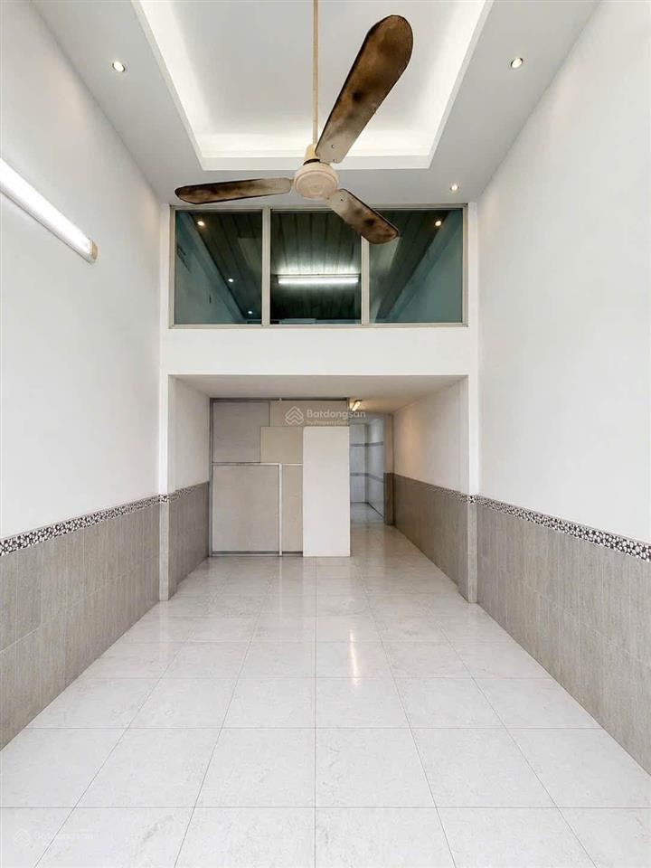Ngân hàng thanh lý nhà gần chợ hóc môn, 80m2