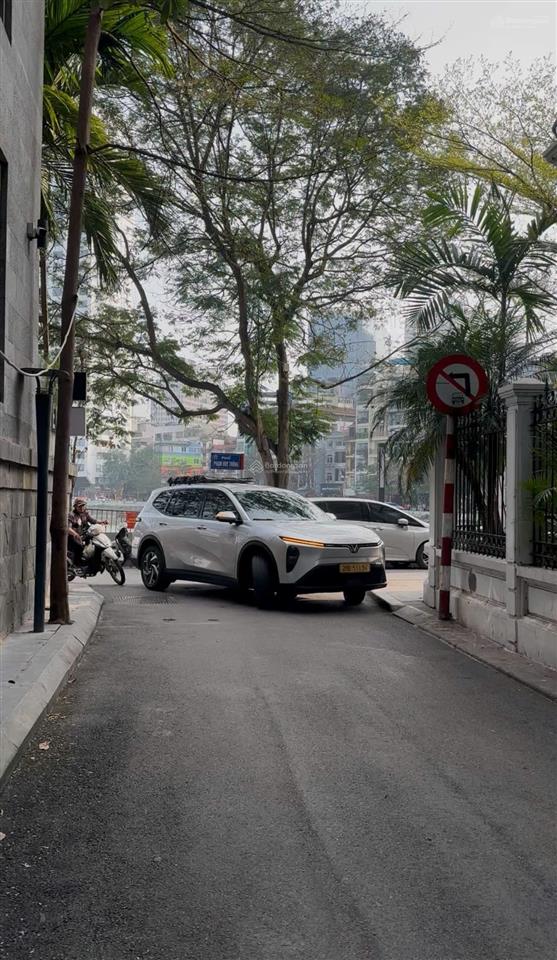 Duy nhất!!! bán nhà mặt ngõ 535 kim mã  175m2  12m mặt tiền  ô tô tránh kinh doanh đỉnh  sát hồ