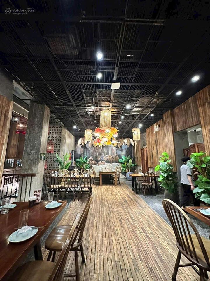 Siêu hiếm!! 145m2  12m mặt tiền  nhà hàng 5 sao mặt phố vip đào tấn  ô tô tránh kinh doanh 74tỷ