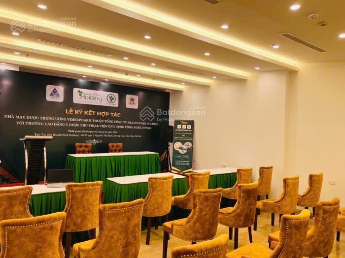 Tỷ lệ vàng 1.0.2! mặt ngõ 28 nguyên hồng  105m2  8m mặt tiền  6 tầng thang máy vỉa hè ô tô tránh