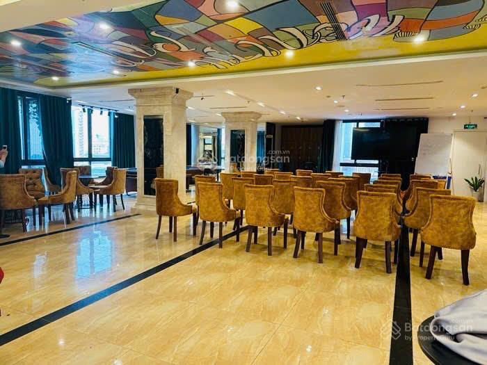 Tỷ lệ vàng 1.0.2! mặt ngõ 28 nguyên hồng  105m2  8m mặt tiền  6 tầng thang máy vỉa hè ô tô tránh