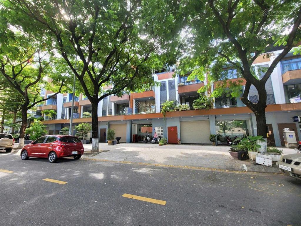 Hot! chủ cần bán gấp căn shophouse 4 tầng trung tâm hải châu, liền kề lotte mark, công viên châu á