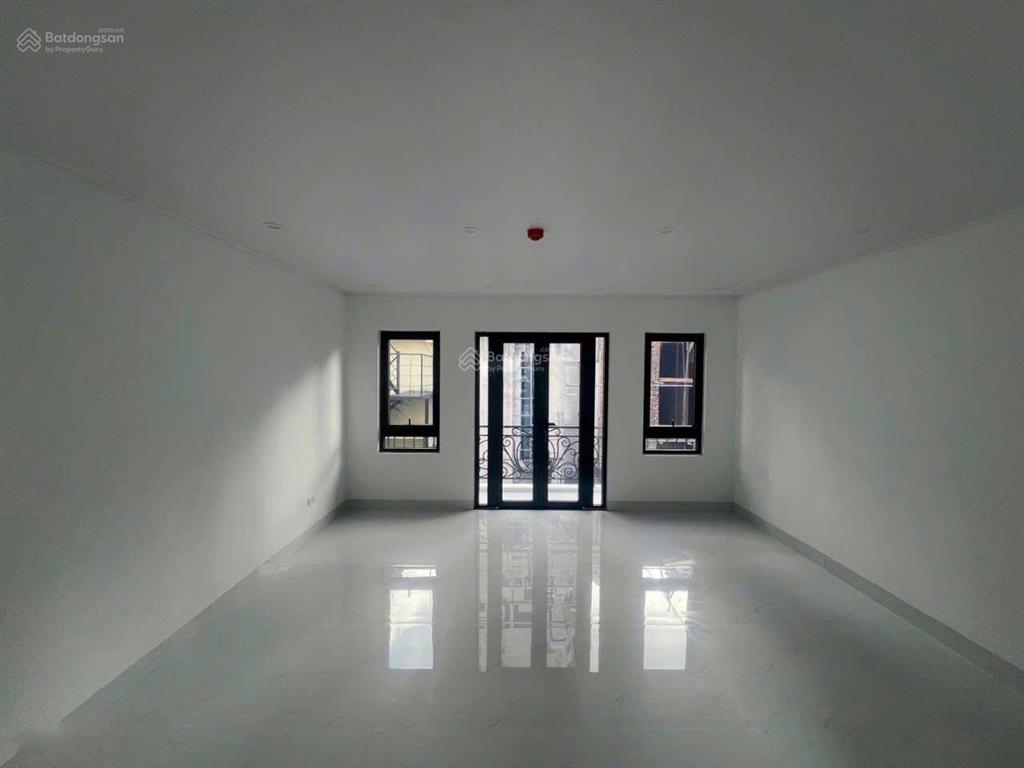 Cho thuê nhà riêng 25 triệu, 55m2, 6pn, 5wc tại nguyễn thị định, p trung hòa, q.cầu giấy