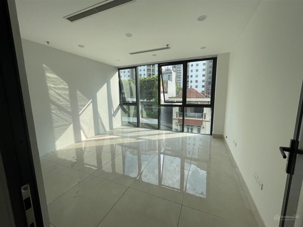 Cho thuê biệt thự 5pn, 5wc, 90m2, giá siêu hời 40 triệu tại khu đô thị trung yên