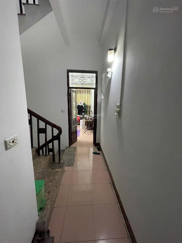 Bán nhà riêng ngõ 296 lĩnh nam dt 55,5m, mặt tiền 4,5m, nhà dân xây chắc chắn vào ở luôn