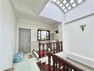 Cho thuê nhà riêng tại phố trung kính, 21 triệu vnd, 60 m2, 4pn, 3wc, ô tô đỗ cửa