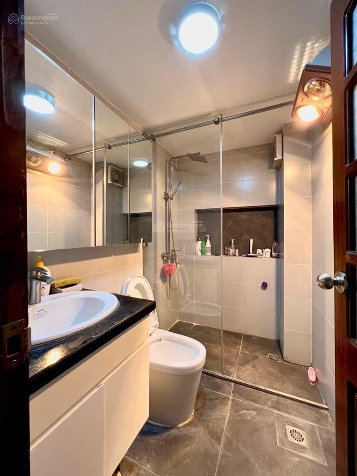 Cho thuê nhà riêng tại phố trung kính, 21 triệu vnd, 60 m2, 4pn, 3wc, ô tô đỗ cửa