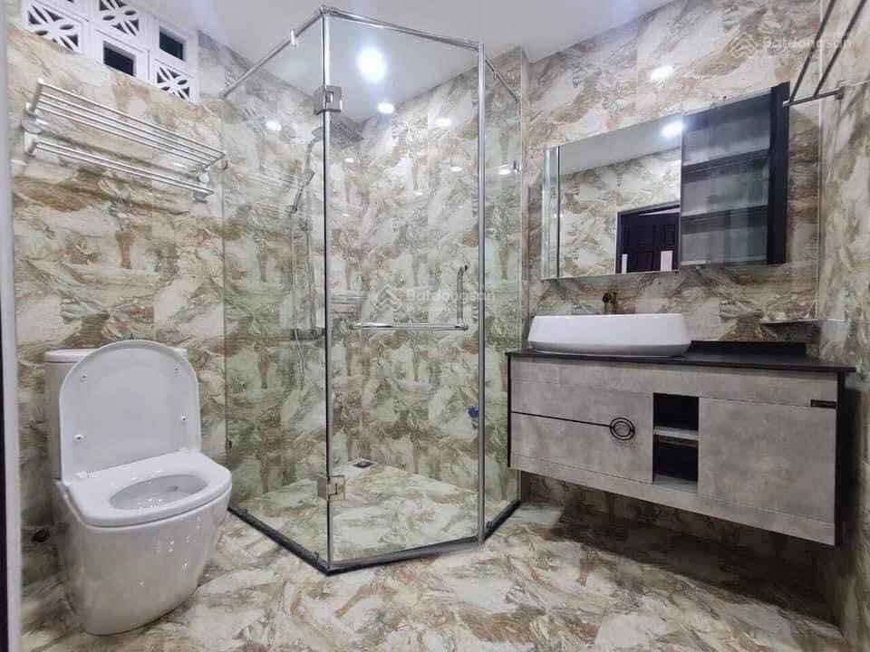 Cho thuê gấp bt 4pn, 6wc, 75m2, 45 triệu vnd tại nguyễn chánh, yên hòa, cầu giấy