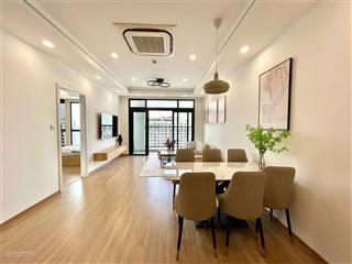 Chính chủ cho thuê căn hộ 2pn tại royal city, 124m2, nội thất full, giá 17 triệu,  0365 691 ***