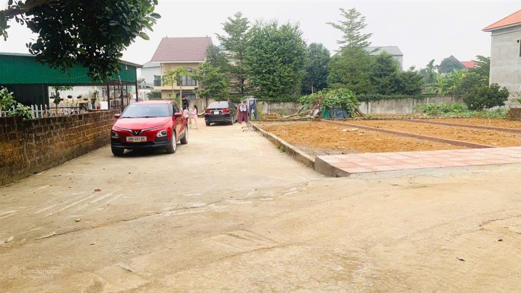 Bán đất hòa lạc tỉnh lộ 420, ngay sau ủy ban xã chỉ 30,5 triệu/m2, 110m2