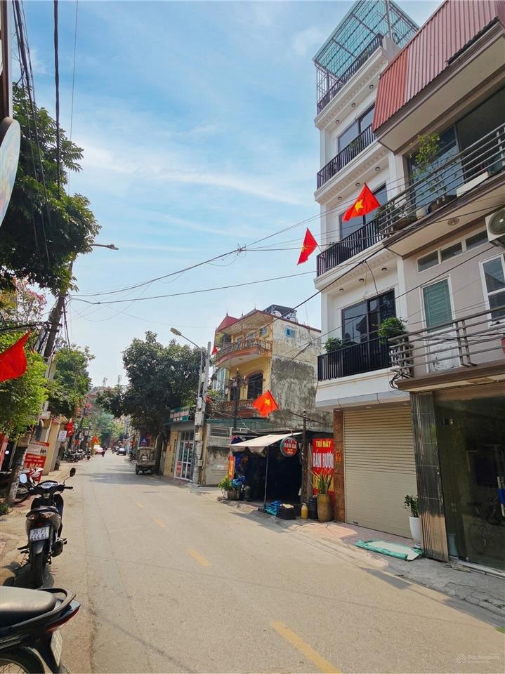 Nhà đẹp vũ xuân thiều , 5 tầng thang máy, full nội thất, ô tô tránh, vừa ở vừa kinh doanh