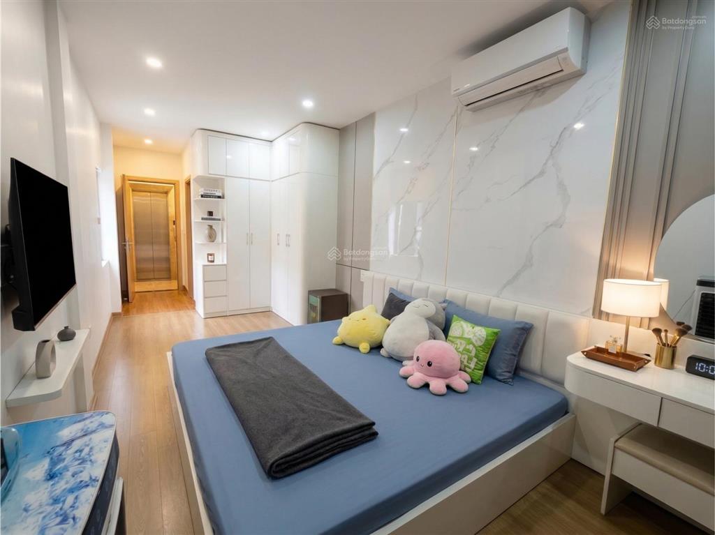 Nhà đẹp vũ xuân thiều , 5 tầng thang máy, full nội thất, ô tô tránh, vừa ở vừa kinh doanh