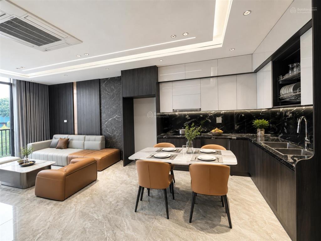 Trung tâm sài đồng lô góc kinh doanh 6 tầng thang máy ô tô vào nhà full nội thất cao cấp