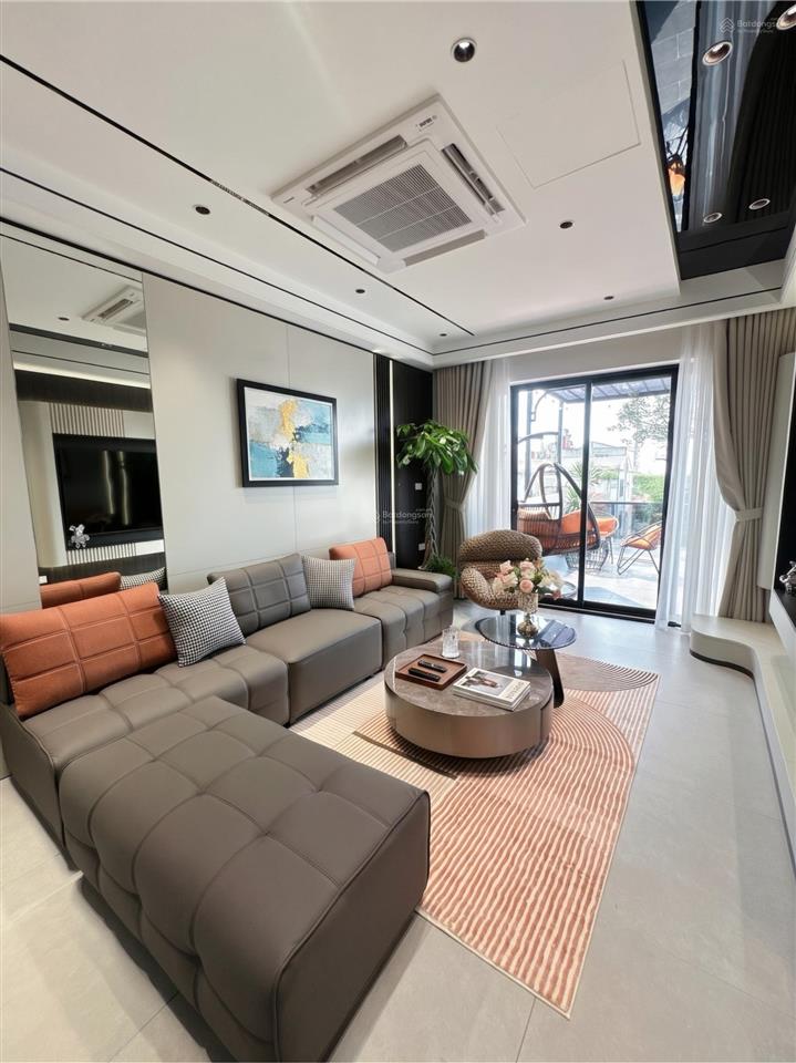 Nhà đẹp khu lý sơn long biên, 7 tầng thang máy, gara 2 ô tô, thiết kế đẳng cấp nội thất nhập khẩu