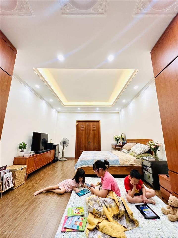 Nhà đẹp thượng thanh long biên, 85m², gara ô tô, vỉa hè kinh doanh, full nội thất