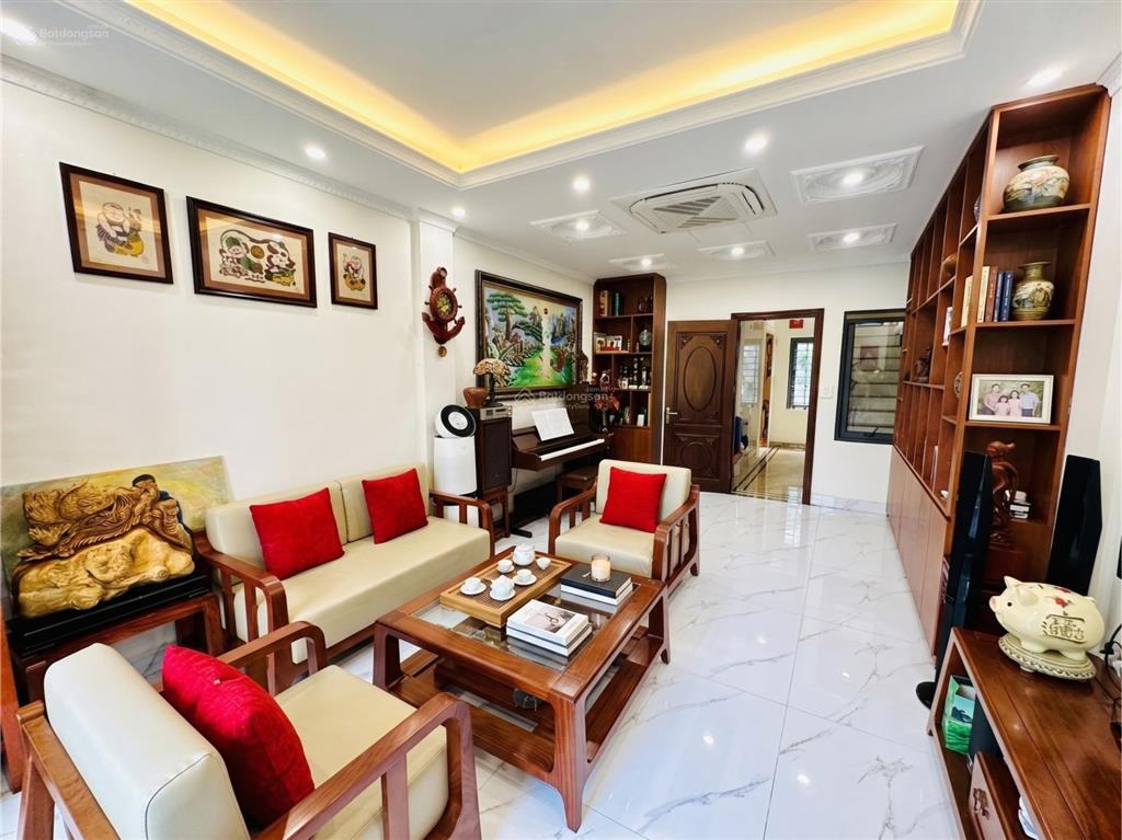 Nhà đẹp thượng thanh long biên, 85m², gara ô tô, vỉa hè kinh doanh, full nội thất