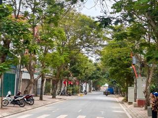 Nhà đẹp thạch bàn, vỉa hè kinh doanh, kết hợp làm văn phòng, gần cổ linh, aeon và cầu vĩnh tuy