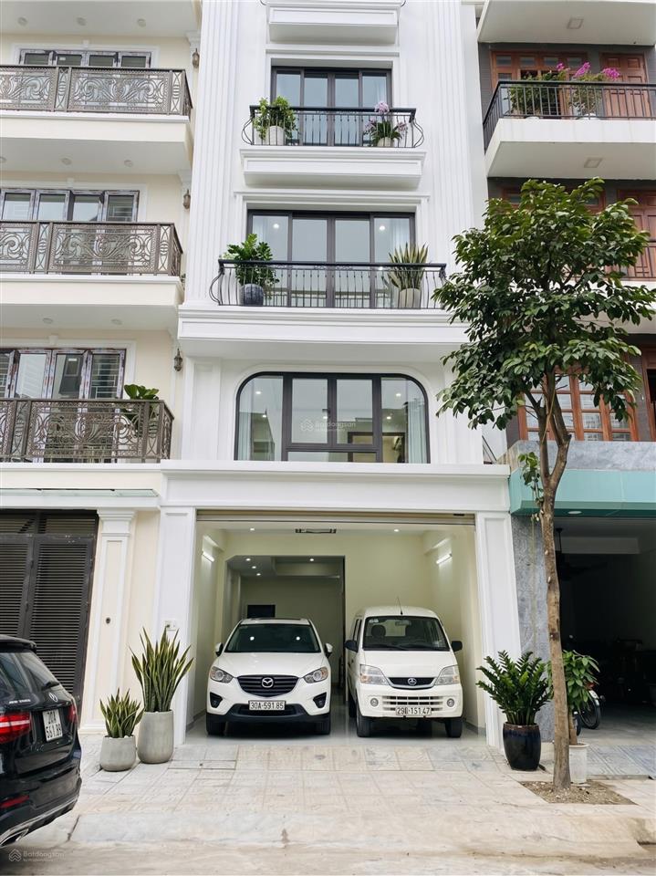 Nhà đẹp thạch bàn, vỉa hè kinh doanh, kết hợp làm văn phòng, gần cổ linh, aeon và cầu vĩnh tuy