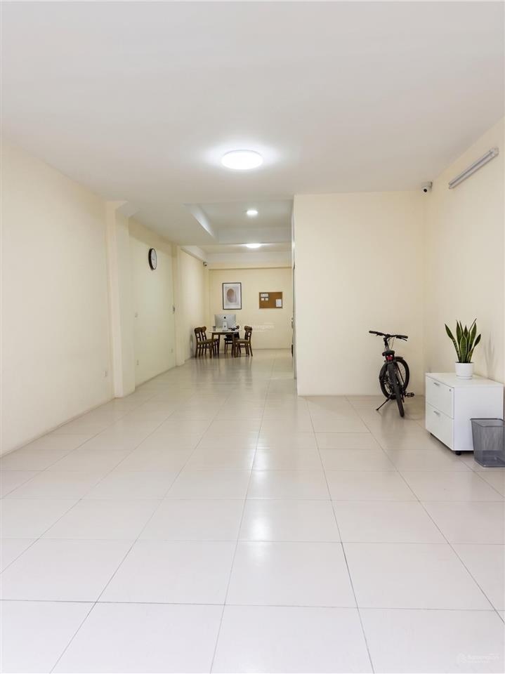 Nhà đẹp thạch bàn, vỉa hè kinh doanh, kết hợp làm văn phòng, gần cổ linh, aeon và cầu vĩnh tuy