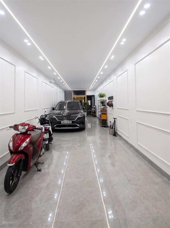 Nhà đẹp nguyễn văn cừ long biên, gara ô tô 7 chỗ, full nội thất, gần cầu chương dương