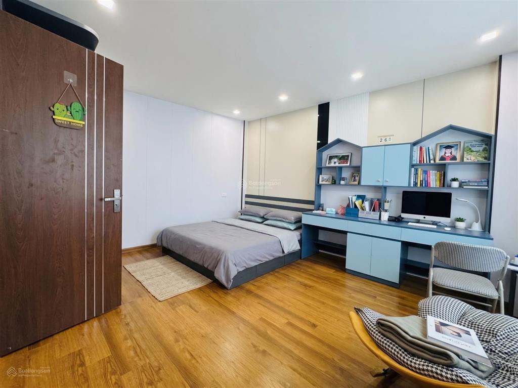 Hàng hiếm khu vinhomes phúc lợi, nhà mới 5 tầng, phòng ngủ rộng, pháp lý chuẩn, ở ngay.